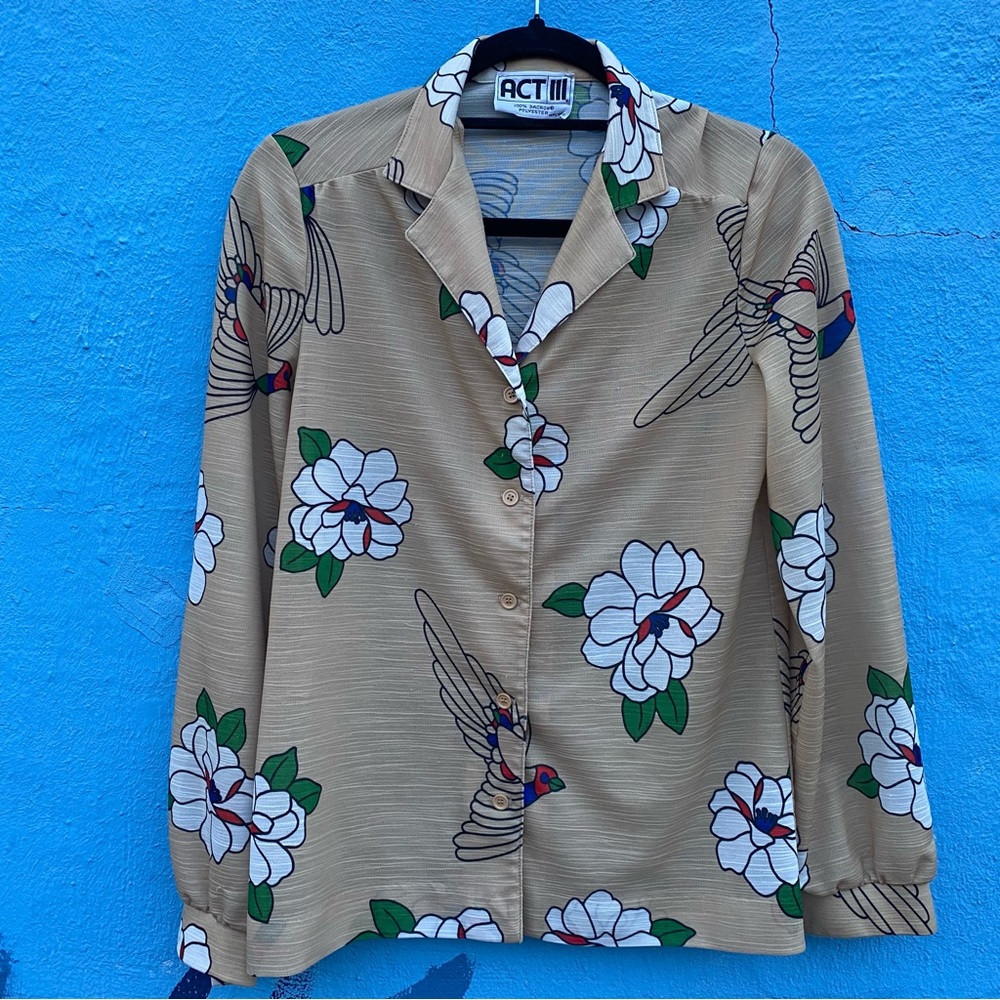 Vintage 70’s bird and floral print button up retro blouse bold print Medium